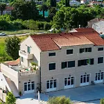 Dubelj