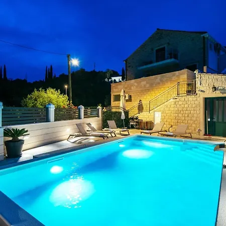 Dubelj Apartamento *