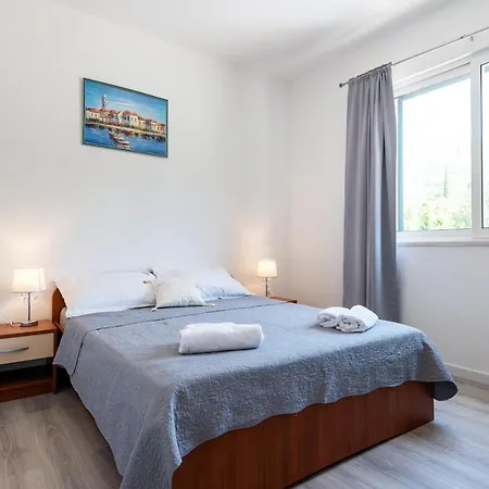 Apartment Dubelj *