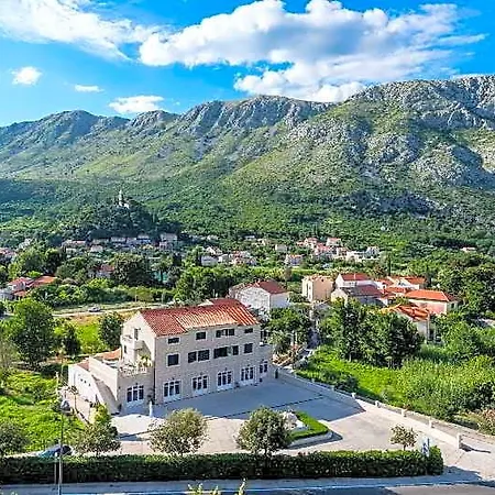 Apartment Dubelj