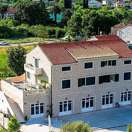 Dubelj Apartment