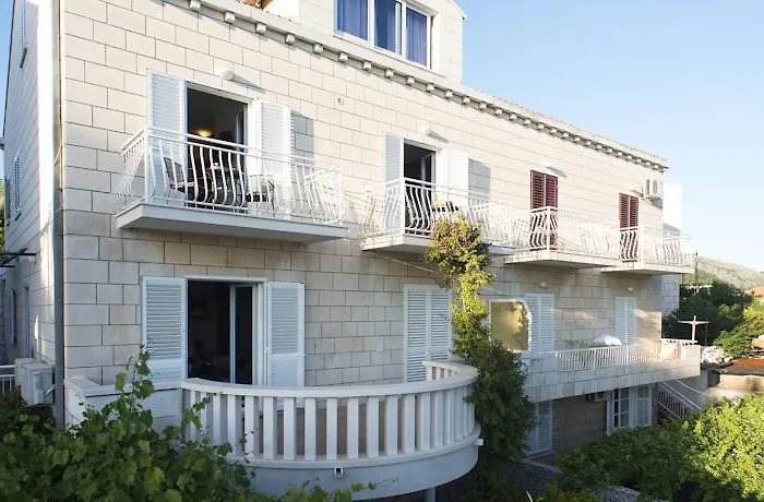 Dubelj Apartman *